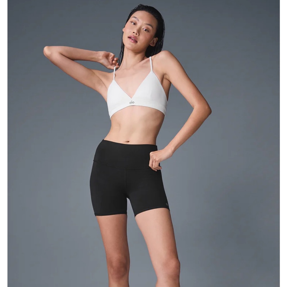 ALO Yoga Women's Black Bike Shorts